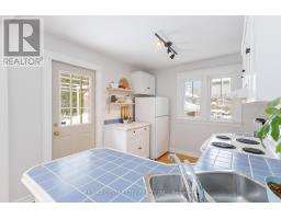 133 THORNTON AVENUE - 20