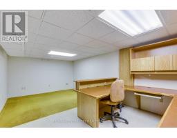 147 SUSAN AVENUE - 34