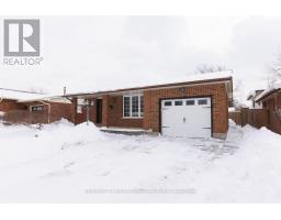 118 ROSAMOND CRESCENT - 2