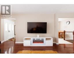 118 ROSAMOND CRESCENT - 8