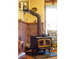 218 WOODSTOCK STREET N - 19