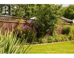 218 WOODSTOCK STREET N - 32