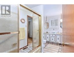 9995 PORT FRANKS ESTATES DRIVE - 32