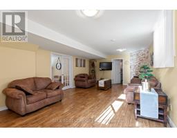 632 THORNWOOD DRIVE - 27