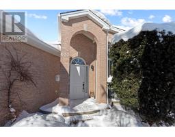 632 THORNWOOD DRIVE - 3