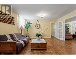 632 THORNWOOD DRIVE - 32