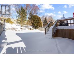 632 THORNWOOD DRIVE - 40