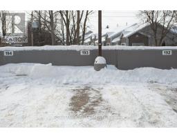 1002 - 55 GREEN VALLEY DRIVE - 33