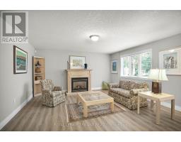 26 BUTTERNUT LANE - 20