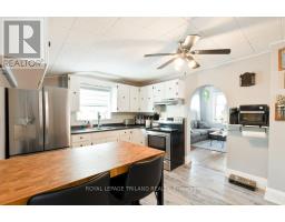 80 EDWARD STREET - 16