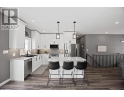 21 MIDDLE STREET - 12