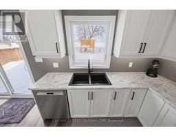 21 MIDDLE STREET - 16