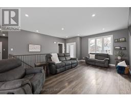 21 MIDDLE STREET - 9