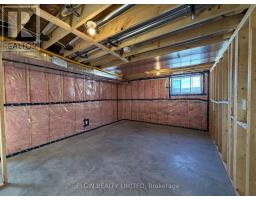 9 HORIZON COURT - 23