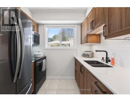 26 CAPRICE CRESCENT - 15