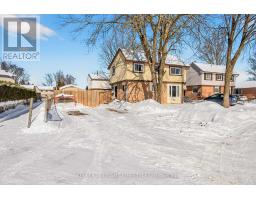 26 CAPRICE CRESCENT - 2