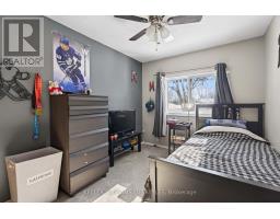 26 CAPRICE CRESCENT - 26