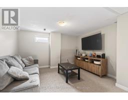 26 CAPRICE CRESCENT - 35