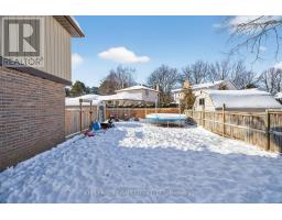 26 CAPRICE CRESCENT - 6