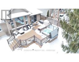 17 TANAGER PLACE - 38