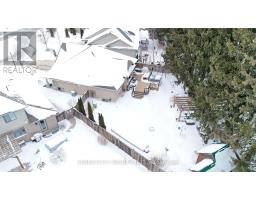 17 TANAGER PLACE - 40