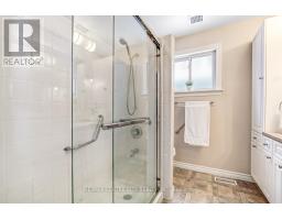 209 ADELAIDE STREET - 11