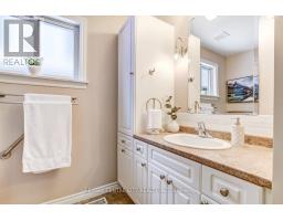 209 ADELAIDE STREET - 12