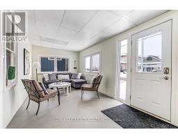 209 ADELAIDE STREET - 3