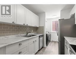 41 - 1096 JALNA BOULEVARD - 12