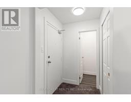 41 - 1096 JALNA BOULEVARD - 4