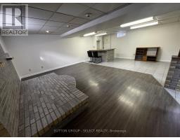 31 MEADOWVIEW ROAD - 30