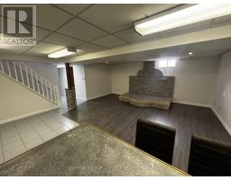 31 MEADOWVIEW ROAD - 32