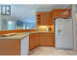 2285 LILAC AVENUE - 19