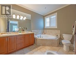 2285 LILAC AVENUE - 25