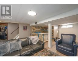 12 WOOD STREET S - 17