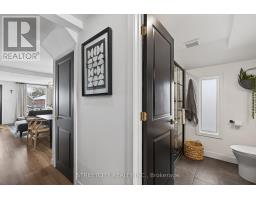 36 LANGARTH STREET W - 24