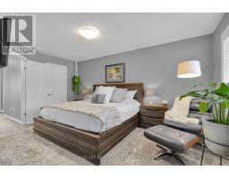 36 - 175 INGERSOLL STREET N - 22