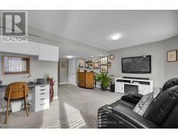 36 - 175 INGERSOLL STREET N - 37