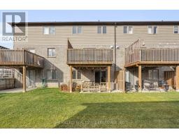 36 - 175 INGERSOLL STREET N - 40