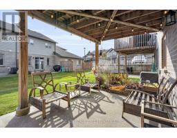 36 - 175 INGERSOLL STREET N - 43