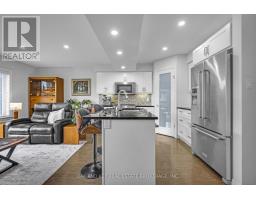 36 - 175 INGERSOLL STREET N - 7