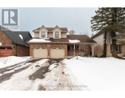 16 TIMBERLANE CRESCENT - 1
