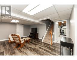 16 TIMBERLANE CRESCENT - 29