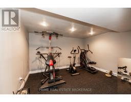 16 TIMBERLANE CRESCENT - 35