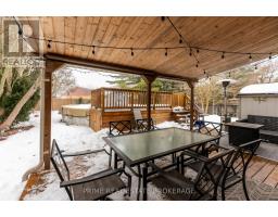 16 TIMBERLANE CRESCENT - 41