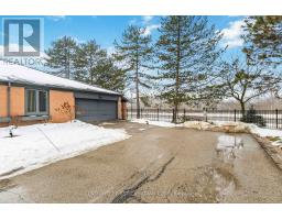 53 - 50 FIDDLERS GREEN ROAD - 2