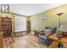 53 - 50 FIDDLERS GREEN ROAD - 27