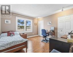 53 - 50 FIDDLERS GREEN ROAD - 30