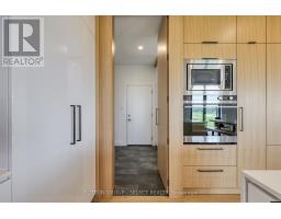 61 CRESTVIEW DRIVE - 23