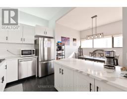 2103 - 389 DUNDAS STREET - 24